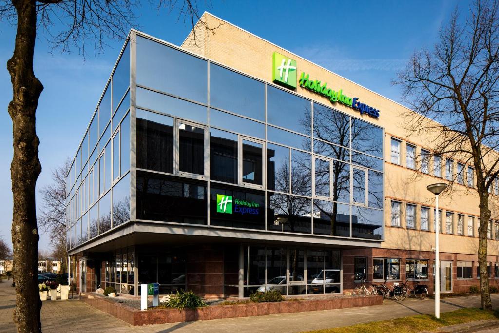 Holiday Inn Express Amsterdam - South, an IHG Hotel - Hotel Overview