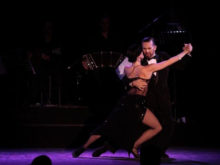 Homero Manzi: Gourmet Dinner + Tango Show + Beverage + Transfer Fr