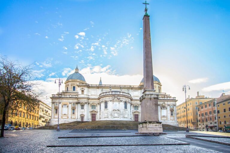 Hop-on Hop-off 24H and Santa Maria Maggiore Entrance