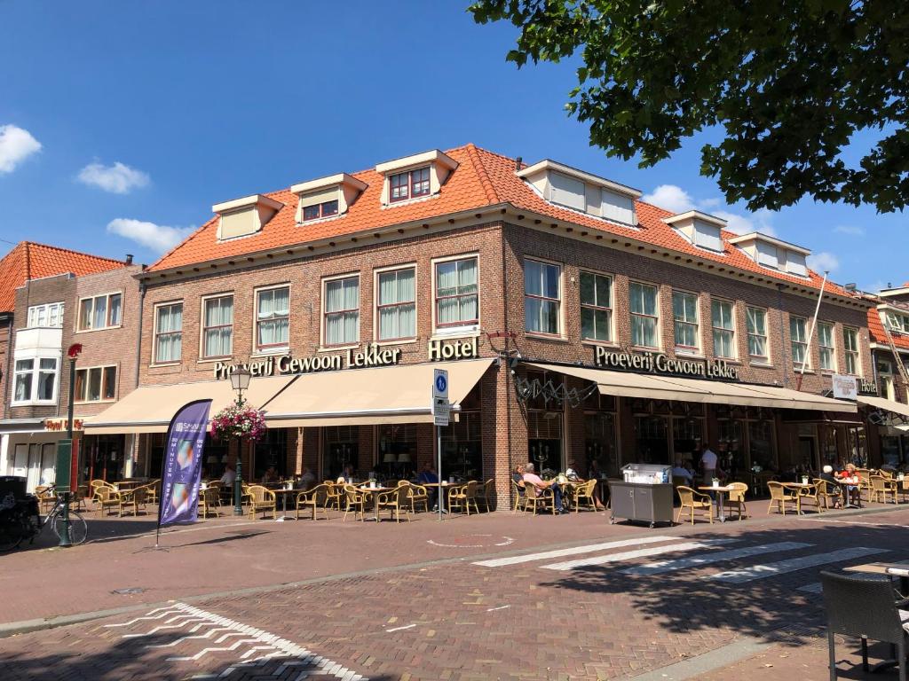 Hotel De Keizerskroon Hoorn - Hotel Overview and Location