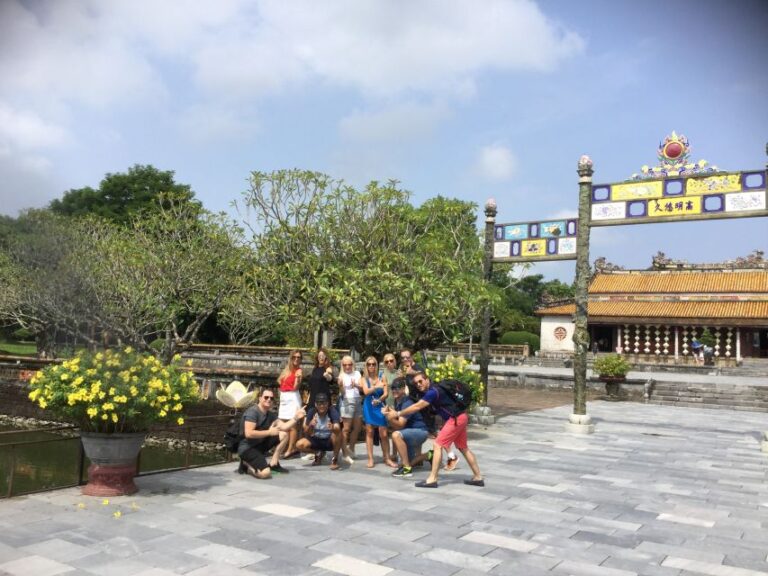 Hue Private City Tour: Thien Mu Pagoda, Dragon Boat & Crafts