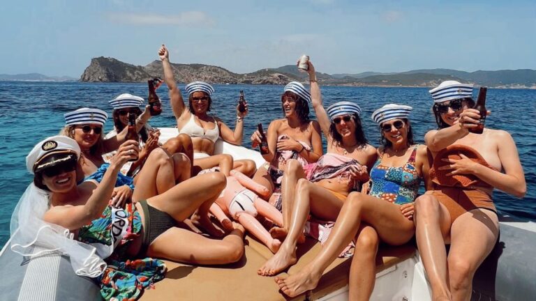 Ibiza: Combo Boat Trip, 4×4 Safari and Es Vedra Sunset Hike