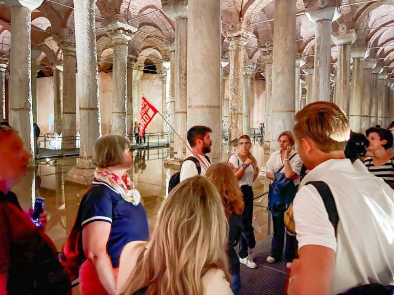 Istanbul: Basilica Cistern Tour and Skip the Line With Guide