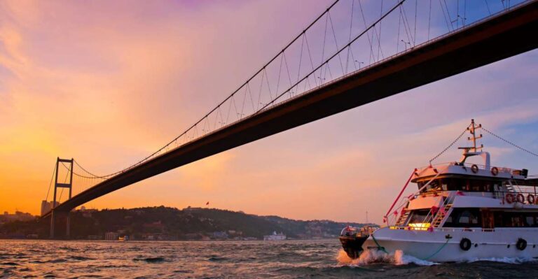 Istanbul: Bosphorus Boat Tour and Two Continents With Lunch