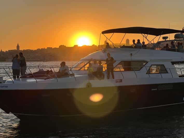 Istanbul: Luxury Yacht Tour at Sunset With Snacks - Tour Overview