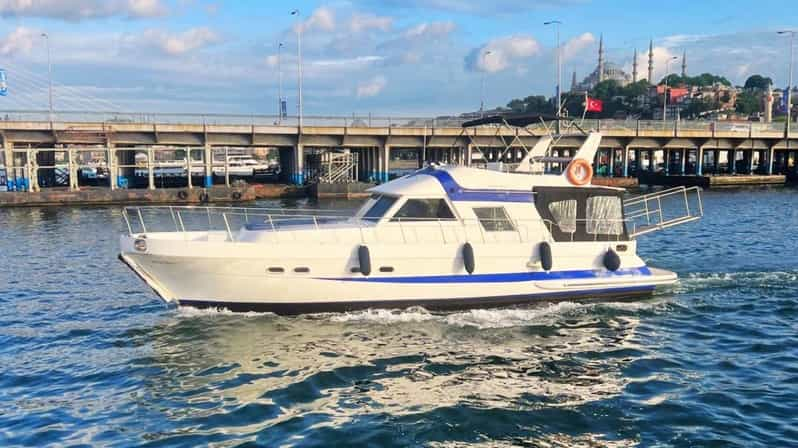 Istanbul Private Luxury Yacht on Bosphorus 14 Meter (46 Feet) - Yacht Overview