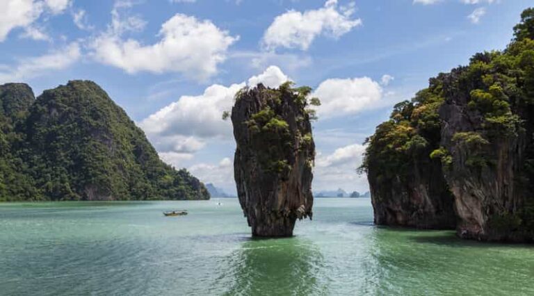 JAMES BOND ISLAND AND CANOE ROUTE AMONG MANGROVES