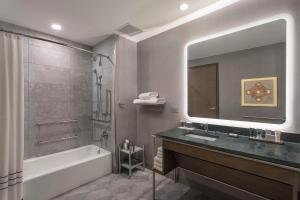 JW Marriott Charlotte - Hotel Overview and Location