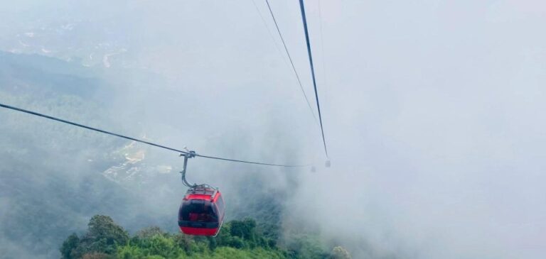 Kathmandu: Chandragiri Cable Car and Monkey Temple Tour