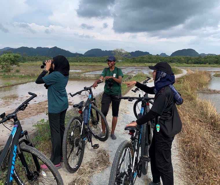 Kedah: Bike Tour of Langkawi With Waterfall Swim & Dessert