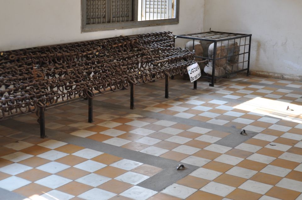 Khmer Rouge In Depth: Tuol Sleng Museum & Killing Fields - Overview of the Khmer Rouge