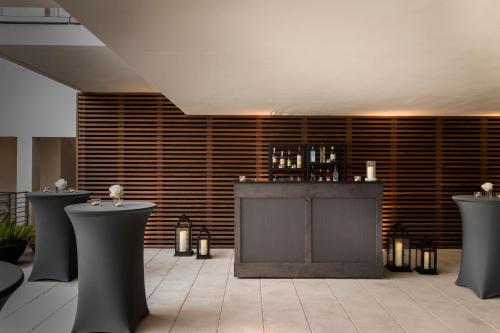 Kimpton Angler's Hotel South Beach, an IHG Hotel - Hotel Overview and Location
