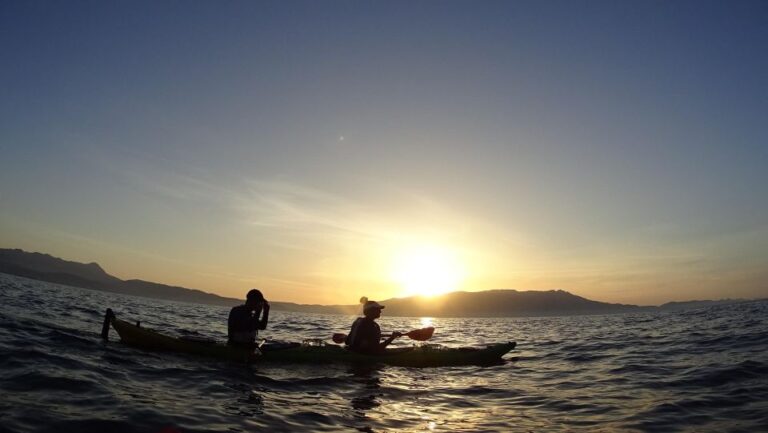 Kissamos: Sunset Kayak Tour to Shipwreck & Exclusive Beach