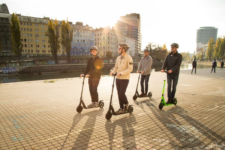 Krakow: 2h Old Town E-Scooter Tour - Tour Overview