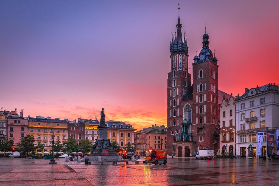 Krakow Airport Transfer to City - Vehicle Options and Accessibility