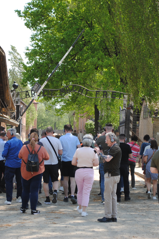 Krakow: Auschwitz-Birkenau Guided Tour With Pickup & Lunch - Tour Overview and Pricing