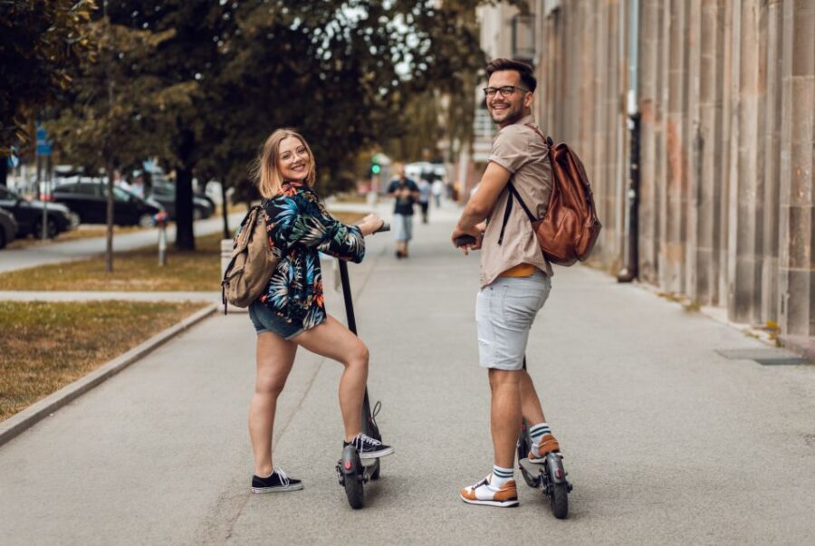 Krakow: Guided Sightseeing E-Scooter Tour With Food Tasting