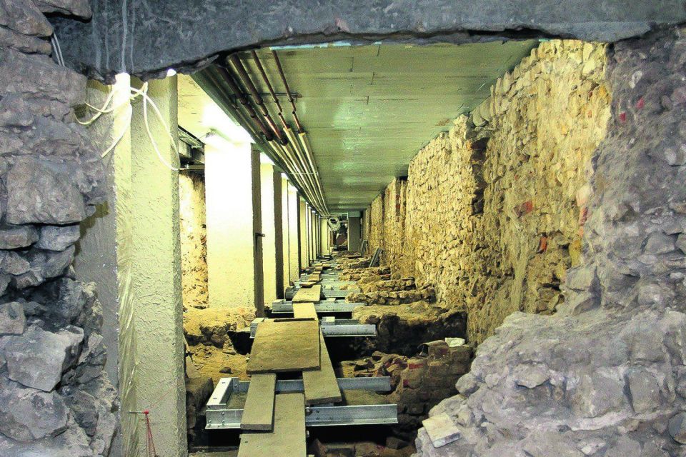 Krakow: Guided Tour of Rynek Underground - Experience Highlights