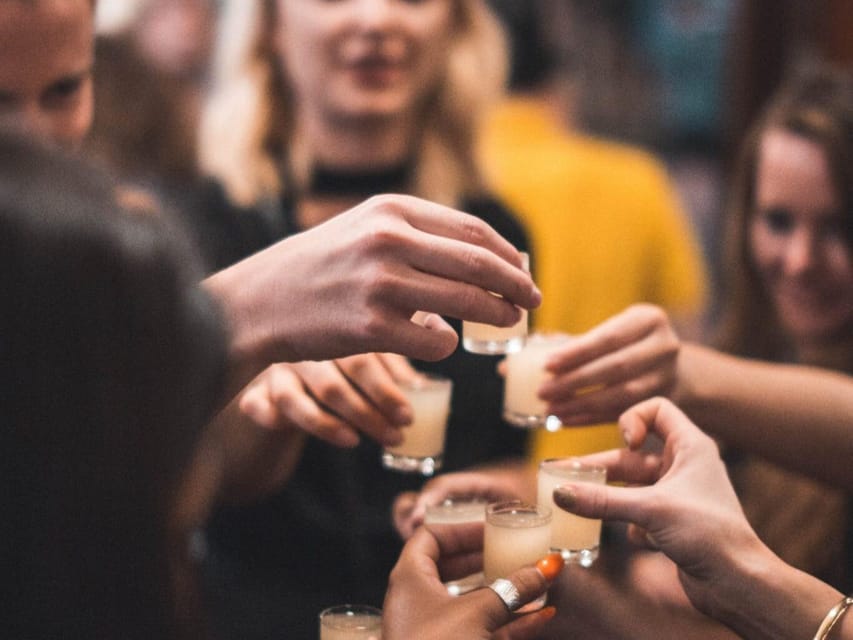 Kraków: Guided Vodka Tour With Food and Drink Tastings