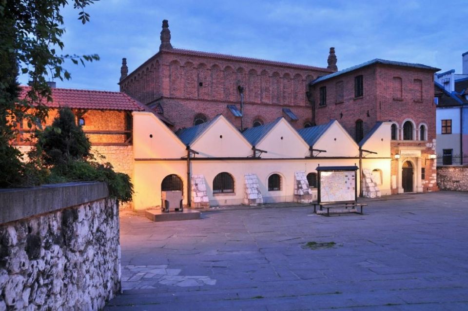 Krakow: Kazimierz Jewish Quarter Walking Tour - Overview of the Walking Tour