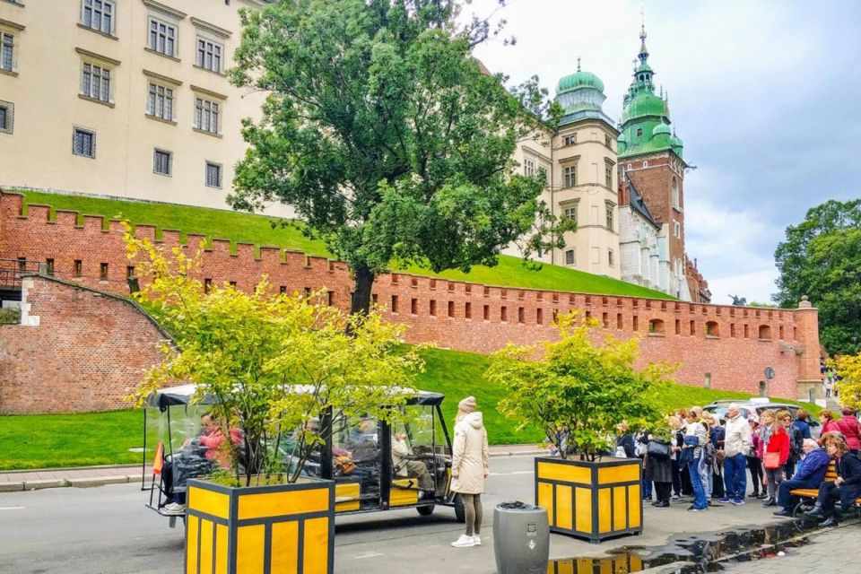 Krakow: Old Town Tour on a Golf Cart With Authentic Lunch - Tour Overview