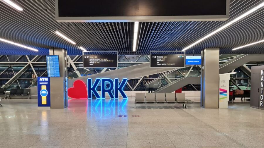 Krakow: One-Way Private Transfer From Airport