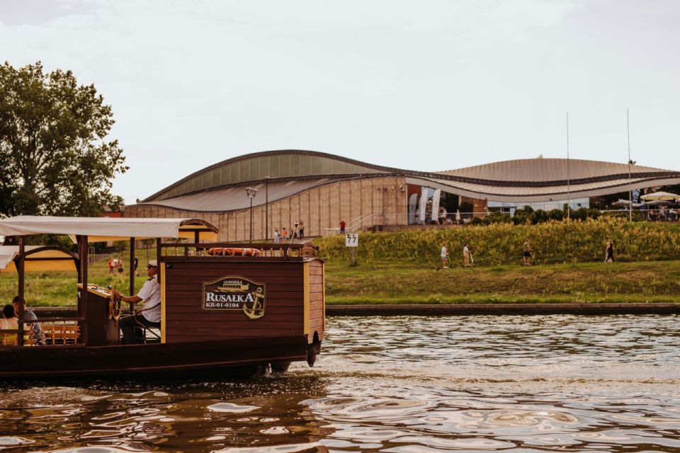 Krakow: Traditional Sightseeing Gondola on the Vistula River - Activity Overview