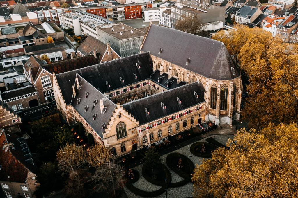 Kruisherenhotel Maastricht - Oostwegel Collection, Member of Design Hotels - Hotel Overview