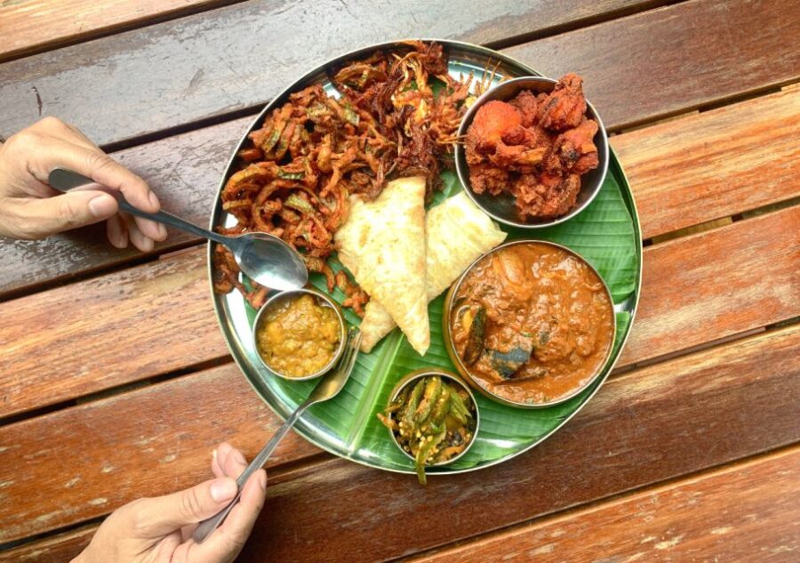 Kuala Lumpur: Nightlife Street Food Tour With 6 Tastings