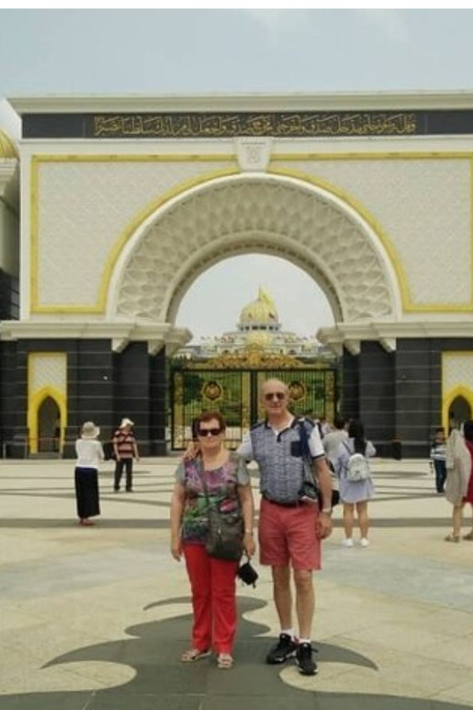 Kuala Lumpur: Private Custom Walking Tour With a Local Guide - Tour Overview