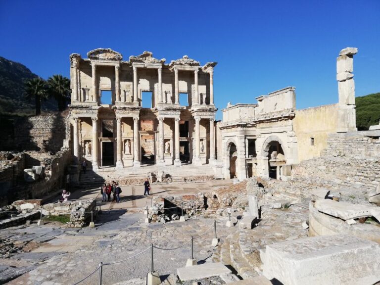 Kusadasi: Ephesus and Artemis Skip-the-line Small Group Tour