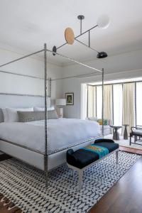 La Colombe D'or Hotel - Hotel Overview and Location