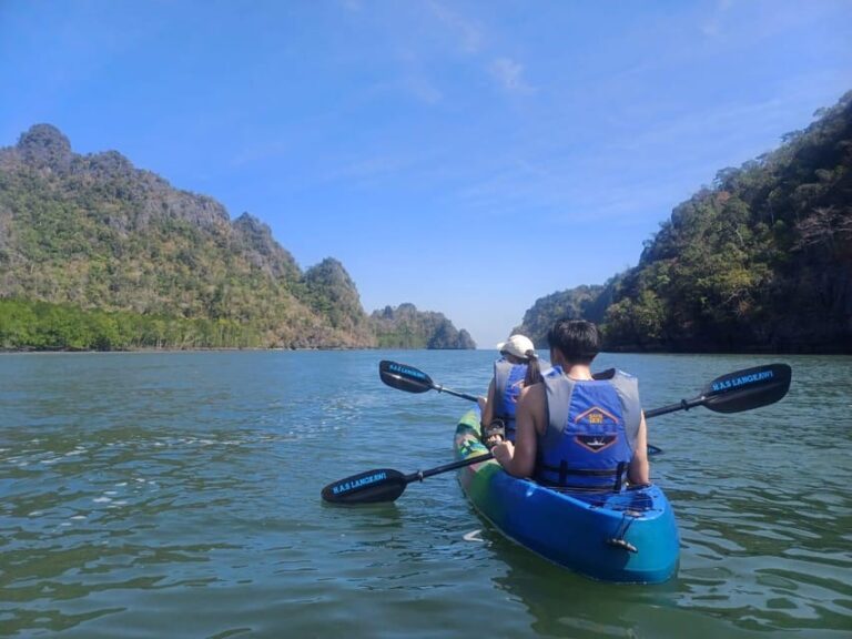 Langkawi: Sunset Kayaking Tour