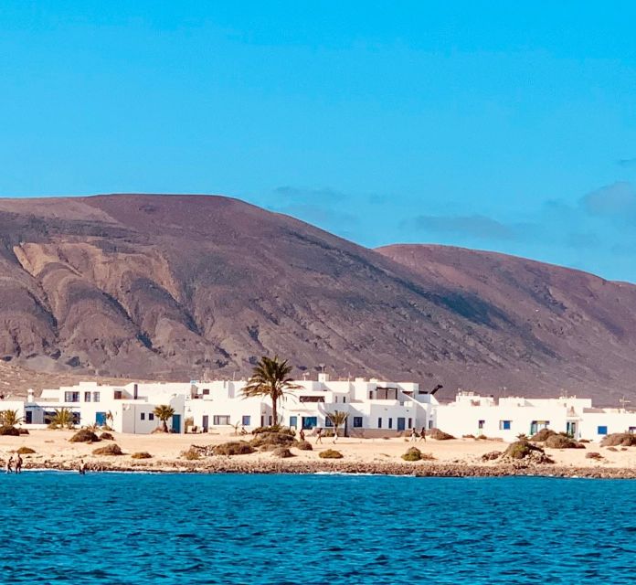 Lanzarote: Return Ferry to La Graciosa With Bus Pickup - Activity Overview and Pricing