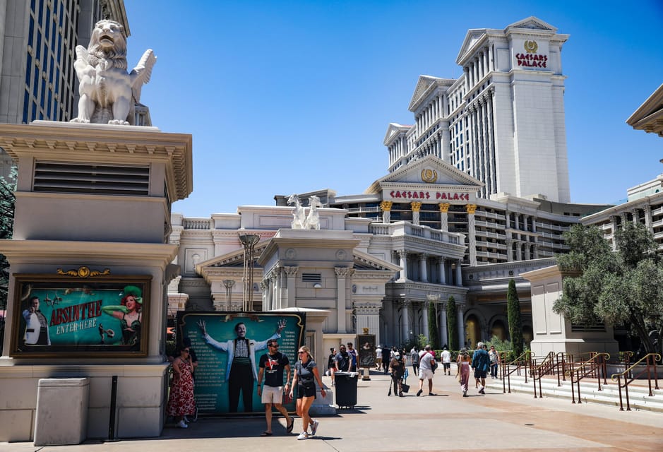 Las Vegas Strip Walking Tour With High Roller - Tour Overview