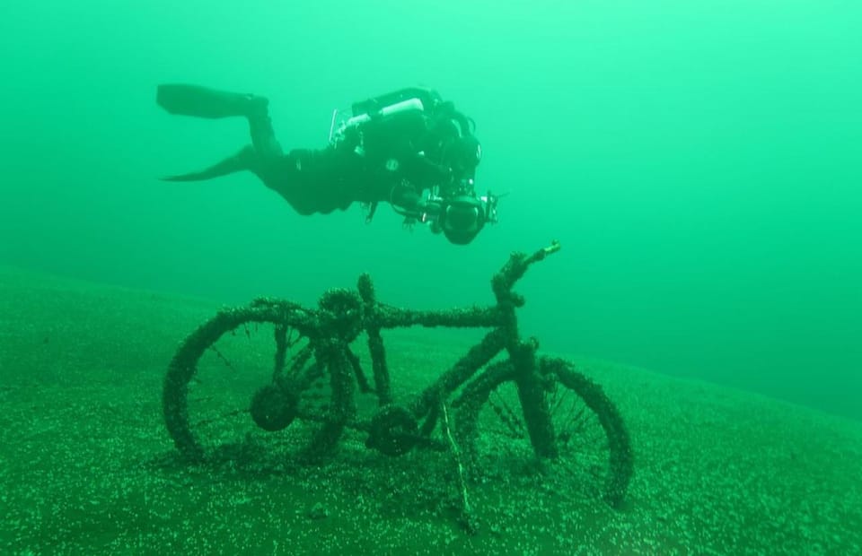 Leipzig. Diving at Cospudener Lake - Activity Overview