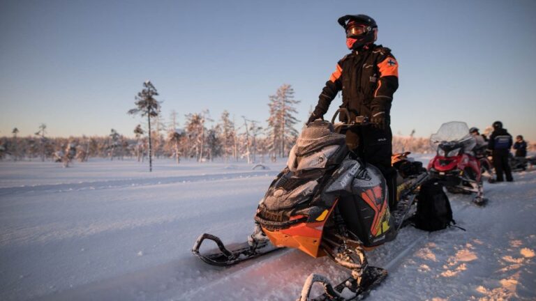 Levi: 2 Hours Snowmobile Safari to the Levi Nature