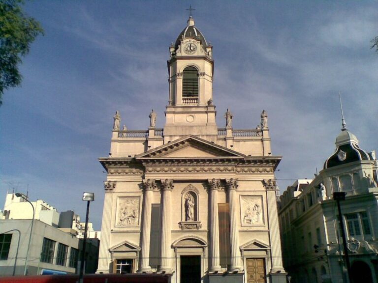 Life of Pope Francis in Buenos Aires Private Tour