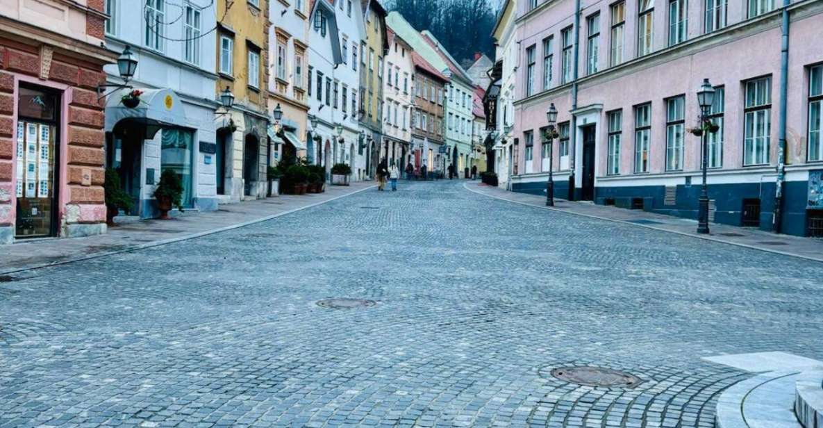 Ljubljana: Secrets of the Old Town & Ljubljanas People - Overview of the Tour