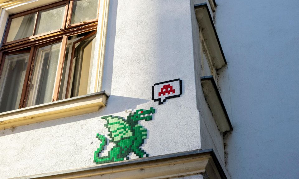 Ljubljana: Space Invaders Mosaics - Overview of the Tour