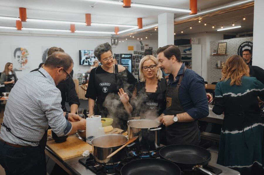 Ljubljana: Štrukelj and Fritaja Cooking Class - Experience Highlights