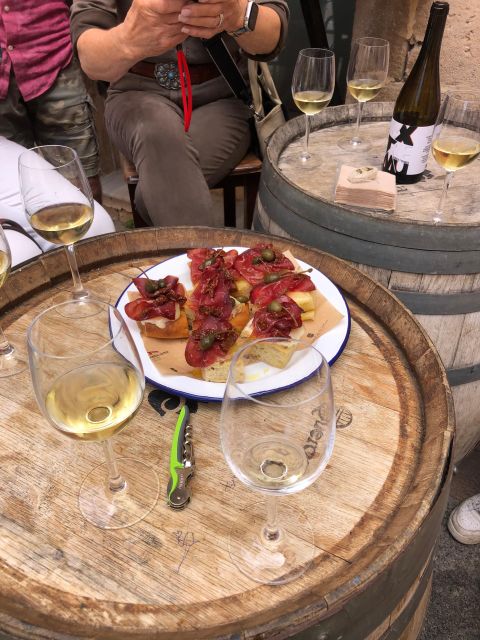 Local Wine Tasting With Walking Tapas Tour and Lunch