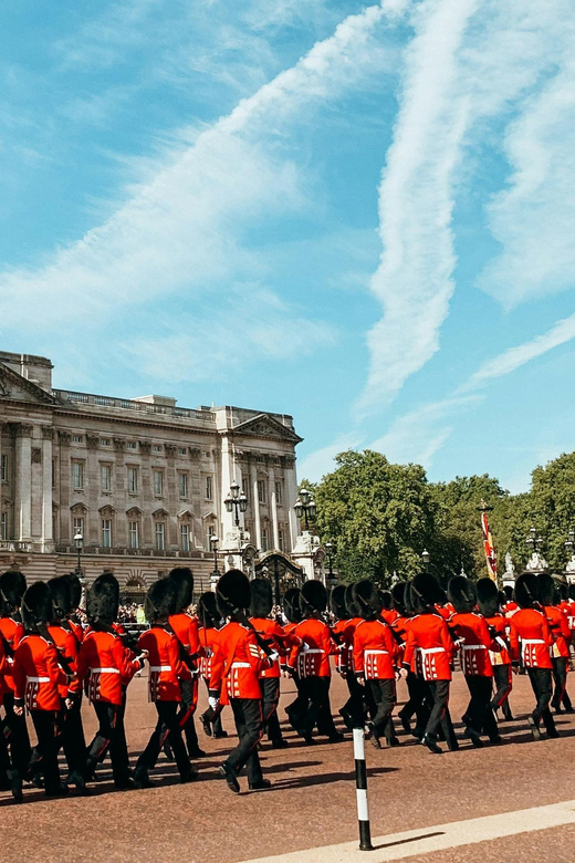 London: Changing of the Guard Experience Private Tour Guide - Tour Overview and Pricing