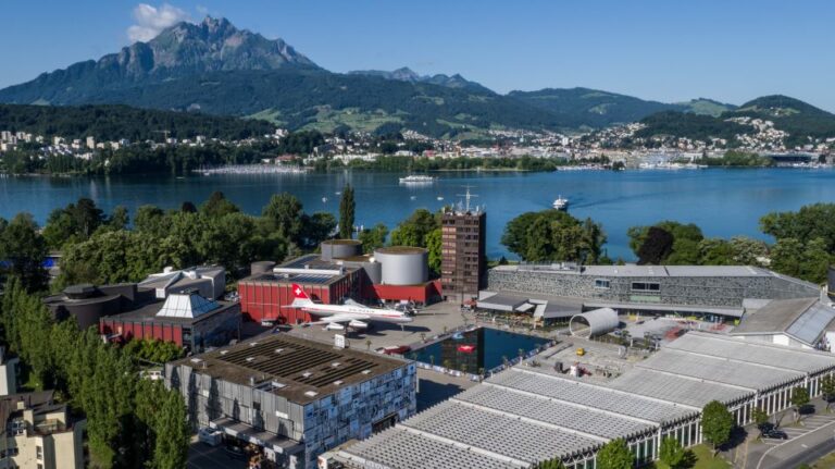 Lucerne: Swiss Museum of Transport Full Day Pass