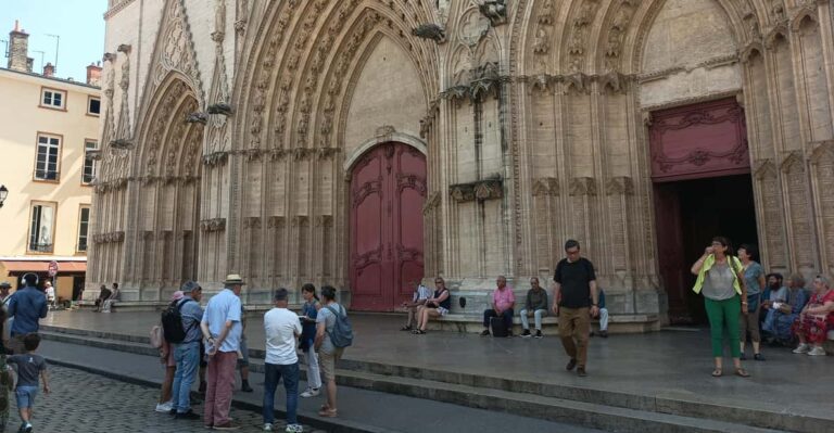 Lyon: Private Guided Tour With an Official Tour Guide!