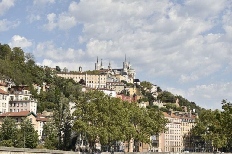 Lyon: Private Guided Walking Tour