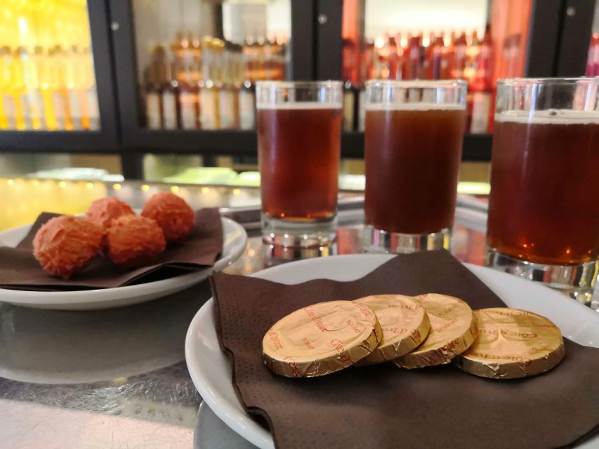 Lyon: Vieux Lyon Food Tasting Walking Tour