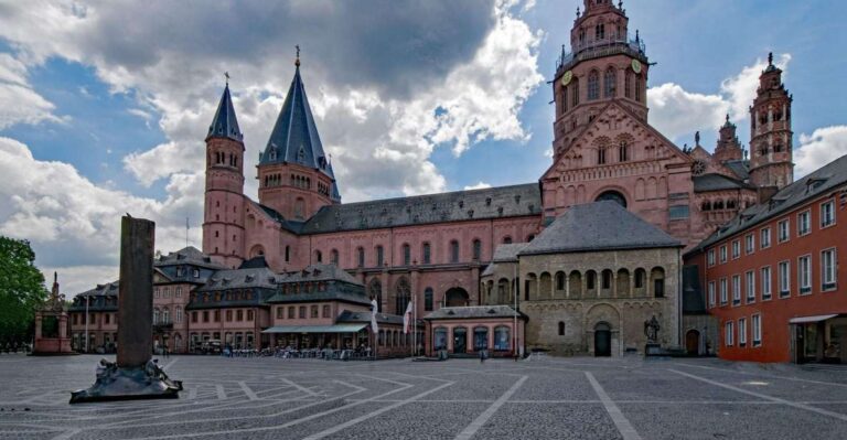 Mainz: Private Christmas Market Tour