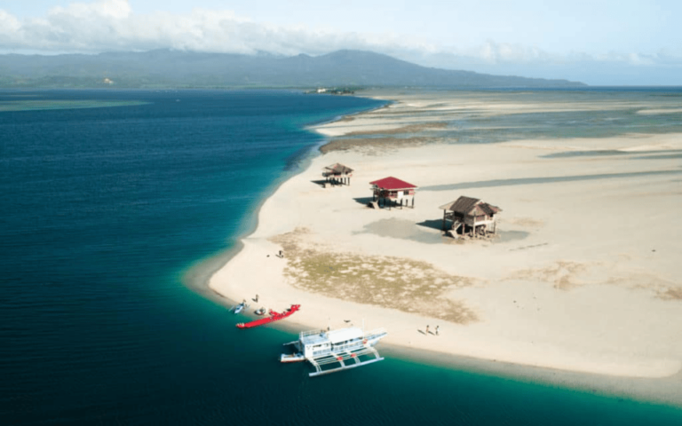 Manjuyod Sand Bar & Twin Lake (Private Tour)