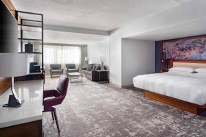 Marriott Greensboro Downtown - Hotel Overview and Location